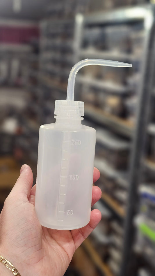 250ml squeezy water bottle